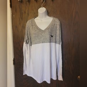 VS PINK LONG SLEEVE V-NECK GRAY WHITE SEQUIN